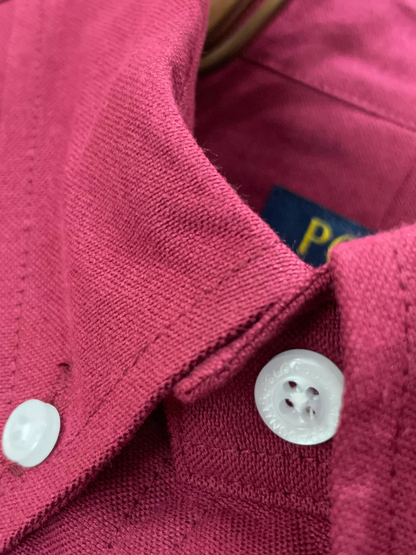 P220 🌸🌸🌸 POLO Ralph Lauren [High Quality] Classic shirt! Classic casual shirt made of pure cotton fabric with unique design, simple, clean and classic version design. It is a versatile style that can be switched at will. The fabric feels soft and delicate, highly breathable, close to the skin and comfortable to wear. It can be worn alone as an inner layer. Its versatile performance is beyond your imagination! The upper body of the ready-to-wear is simple and classic yet elegant! Size:M-XXL